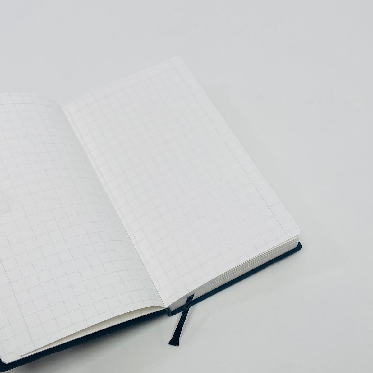 EDiT B7 Grid Notebook - Black