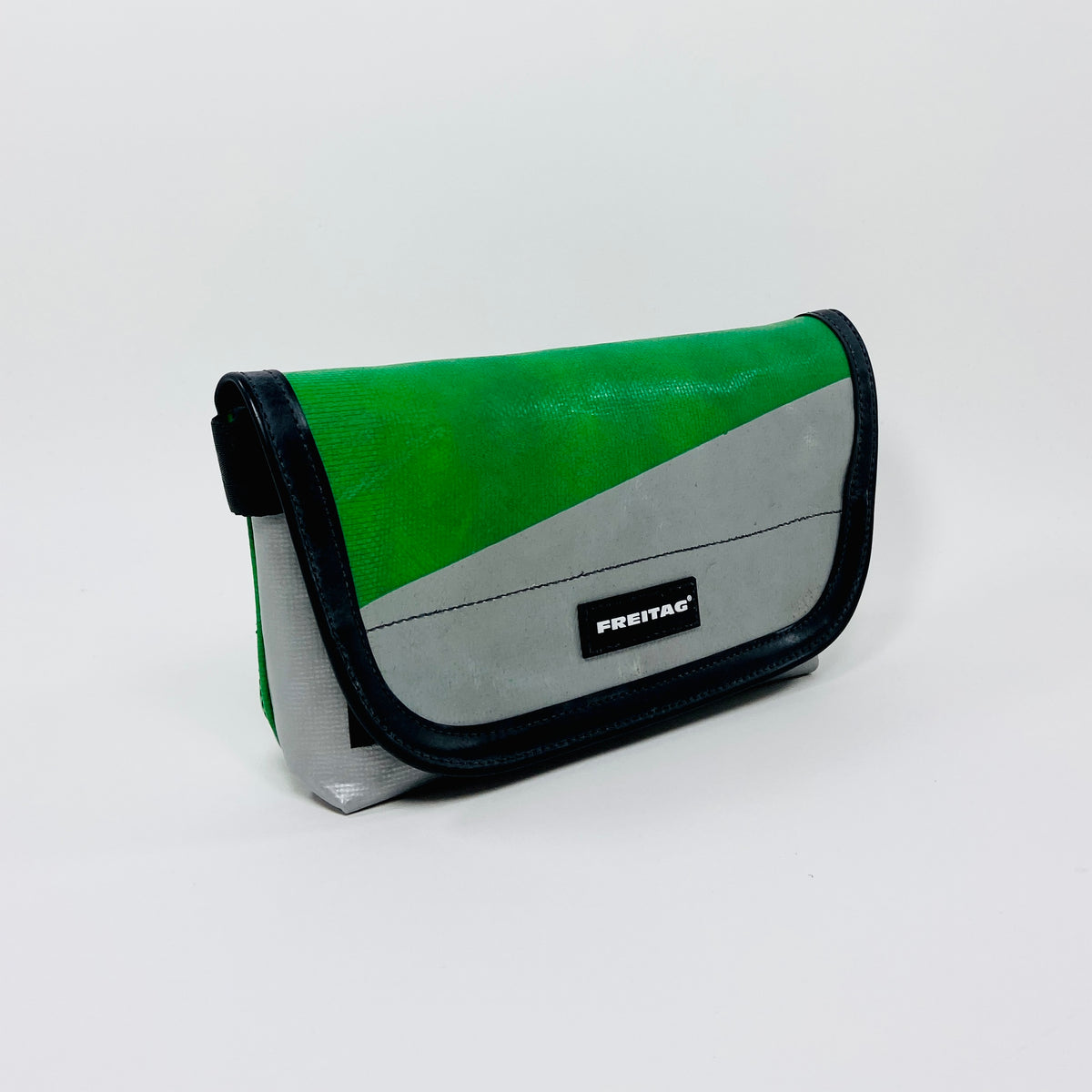 FREITAG F40 - Jamie - Silver with Green