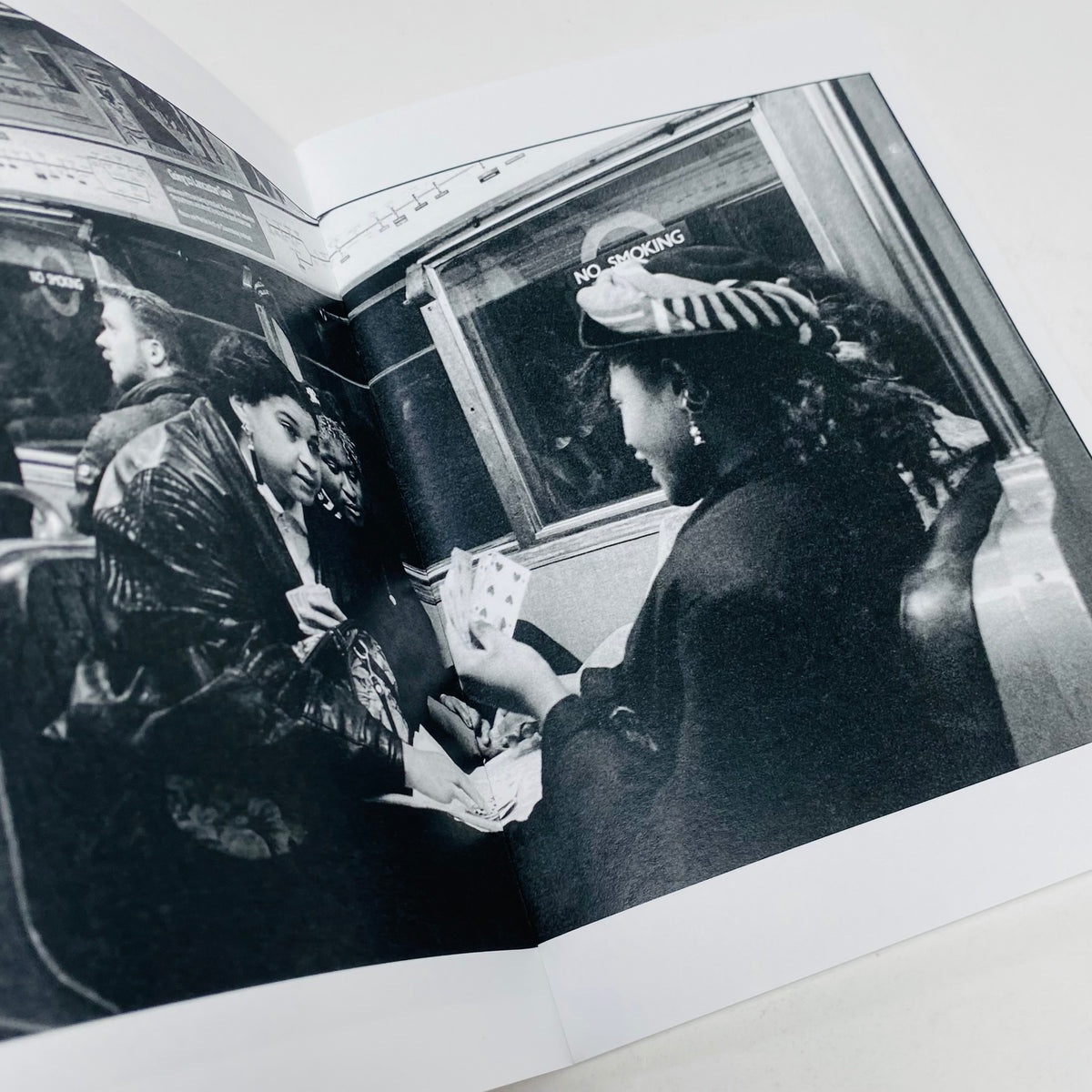 Down the Tube Travellers on the London Underground 1987–1990 - Paul Baldesare