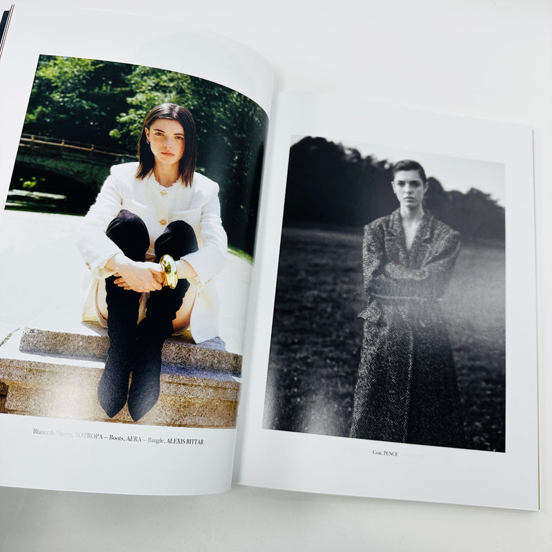 Archives Futures #3 - Signature