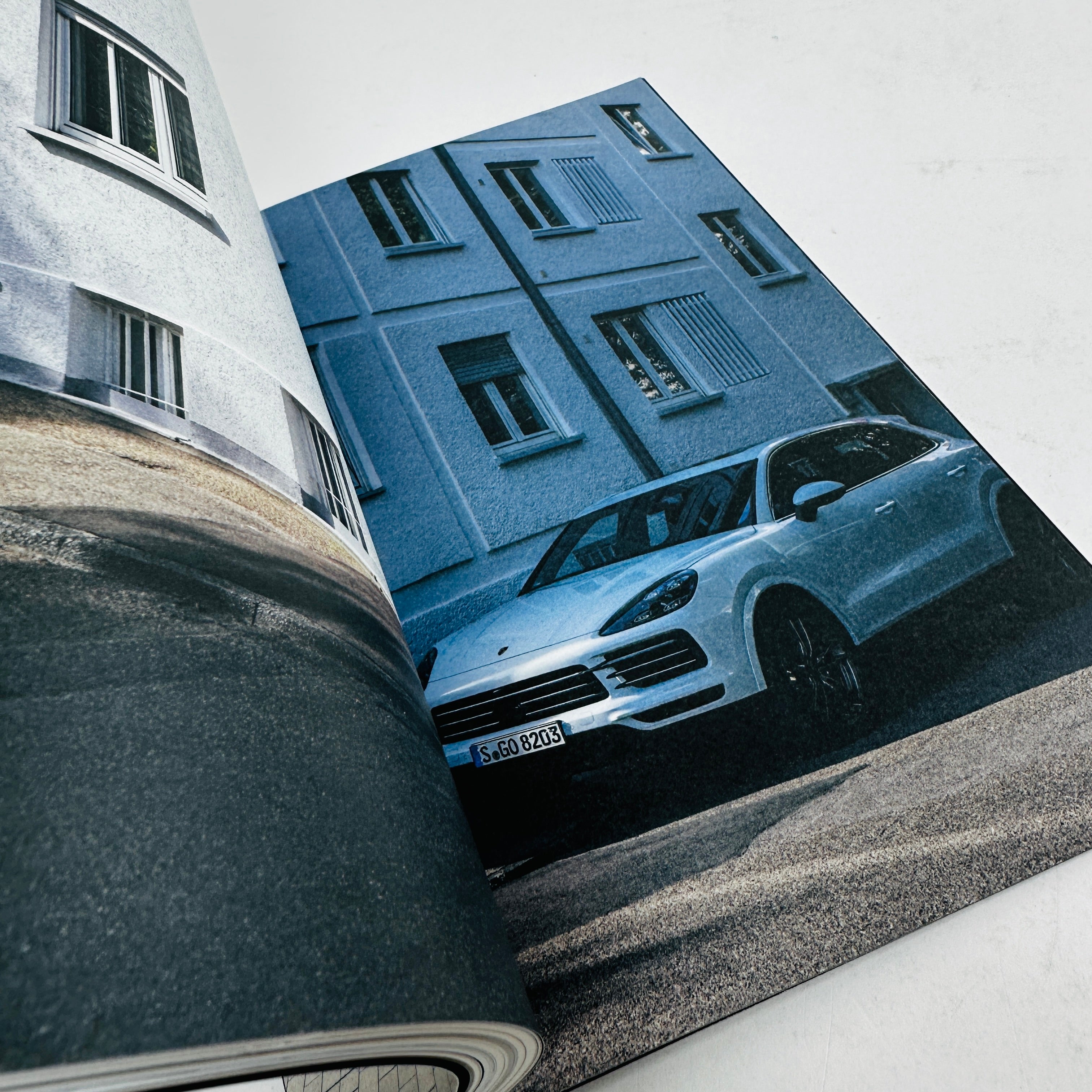 Magazine B No.70 PORSCHE ポルシェ 英語版 B Magazine #70 - Porsche – UNITOM