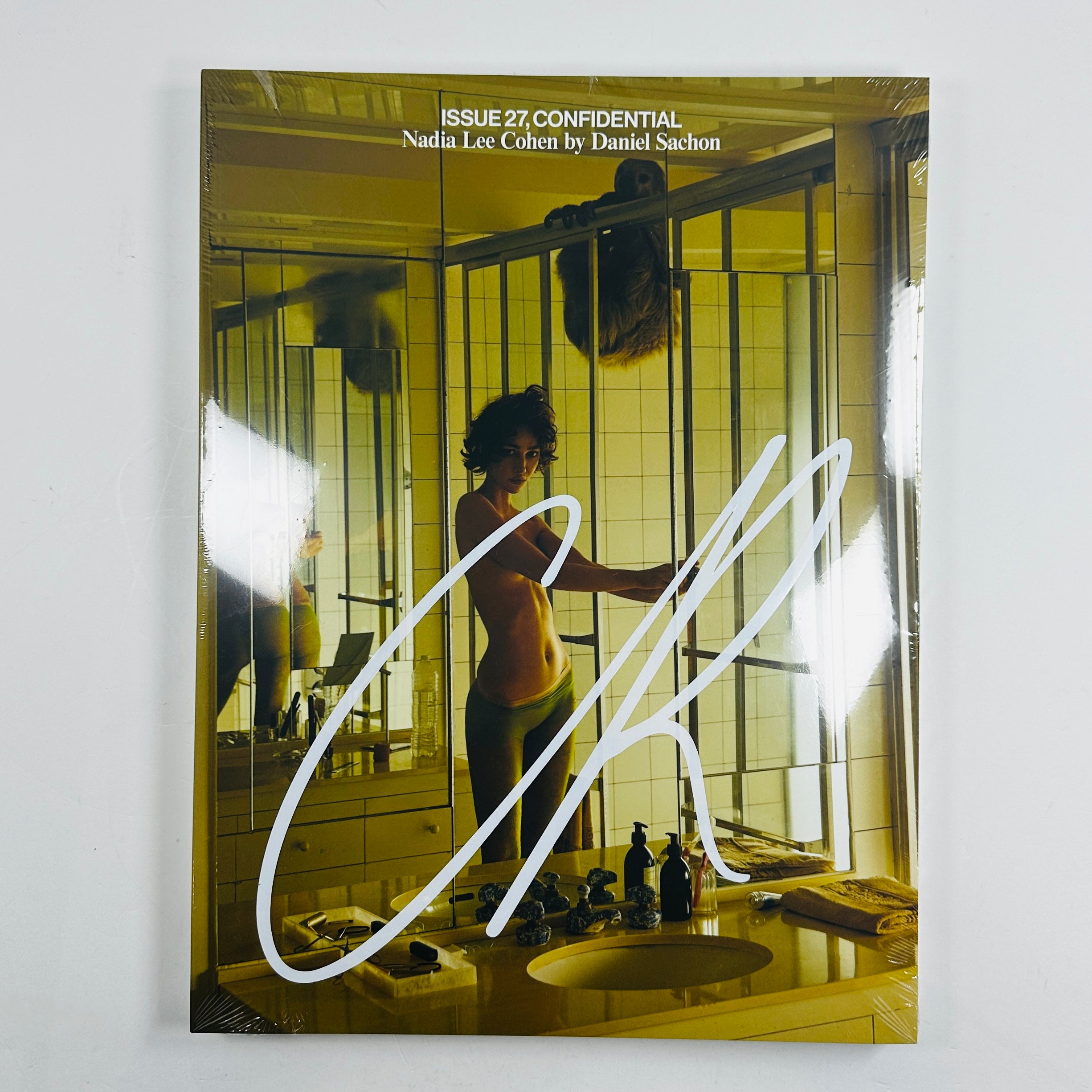 CR Fashion Book #27 - Confidential – UNITOM