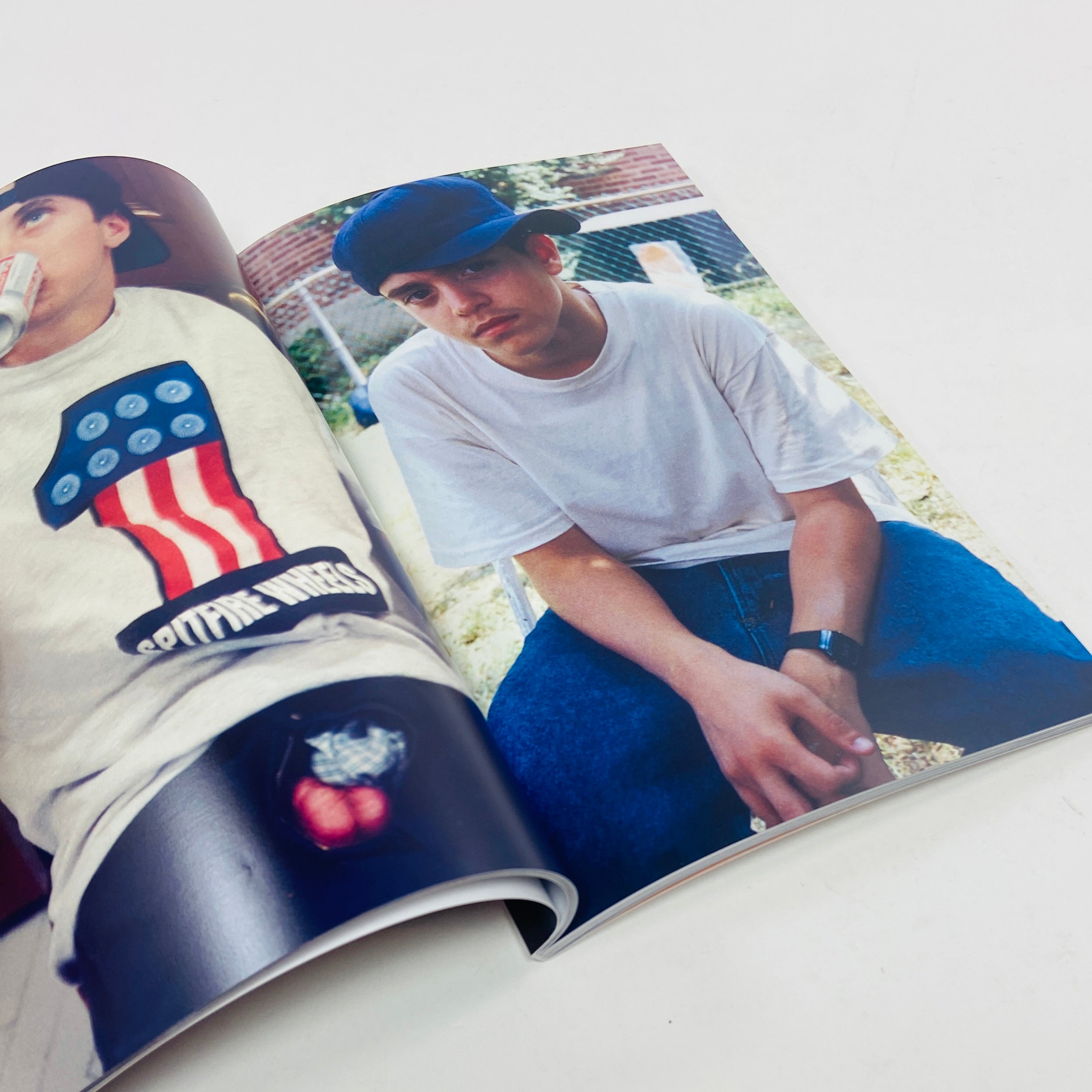 アート・デザイン・音楽 LIVING PROOF CALLED HOME Larry Clark Called Home