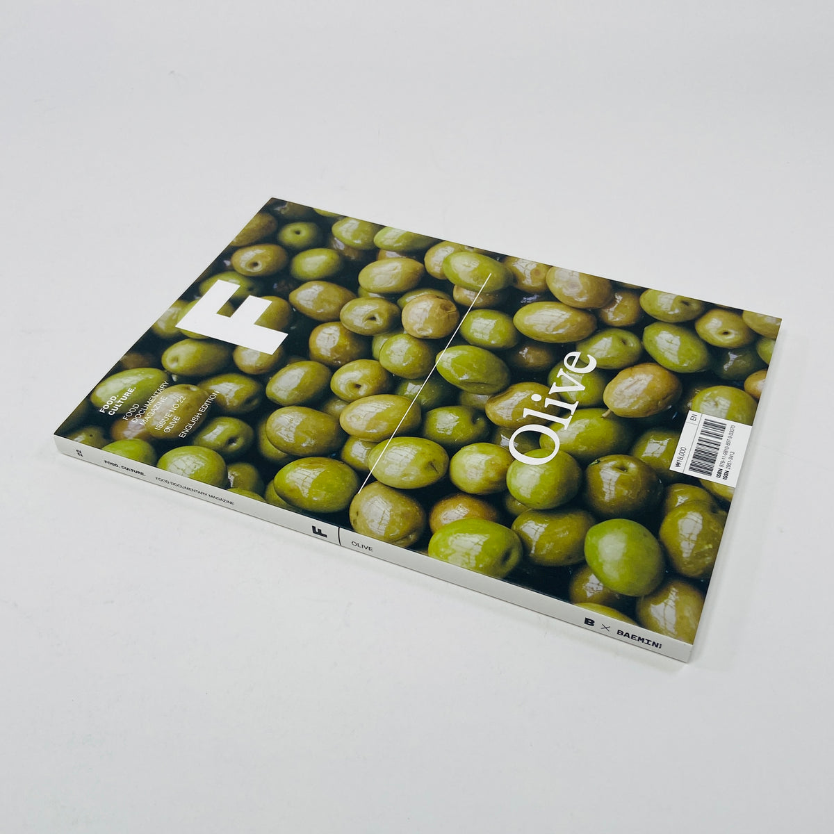 F Magazine #22 - Olive