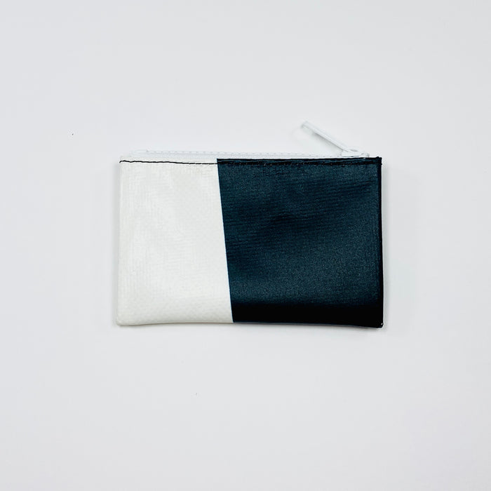 FREITAG F05 - Blair - Black and White with White Zip