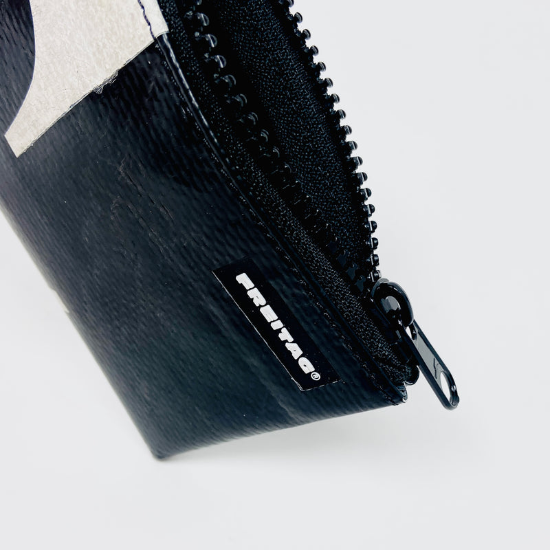 FREITAG F05 - Blair - Black with White and Black Zip