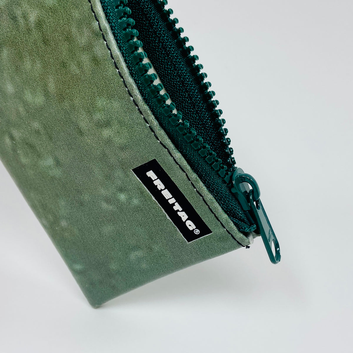 FREITAG F05 - Blair - Green with Green Zip