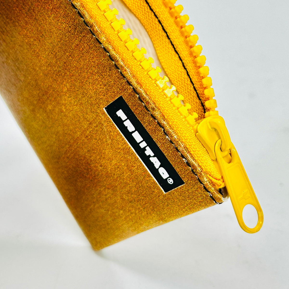 FREITAG F05 - Blair - Mottled Yellow with Yellow Zip