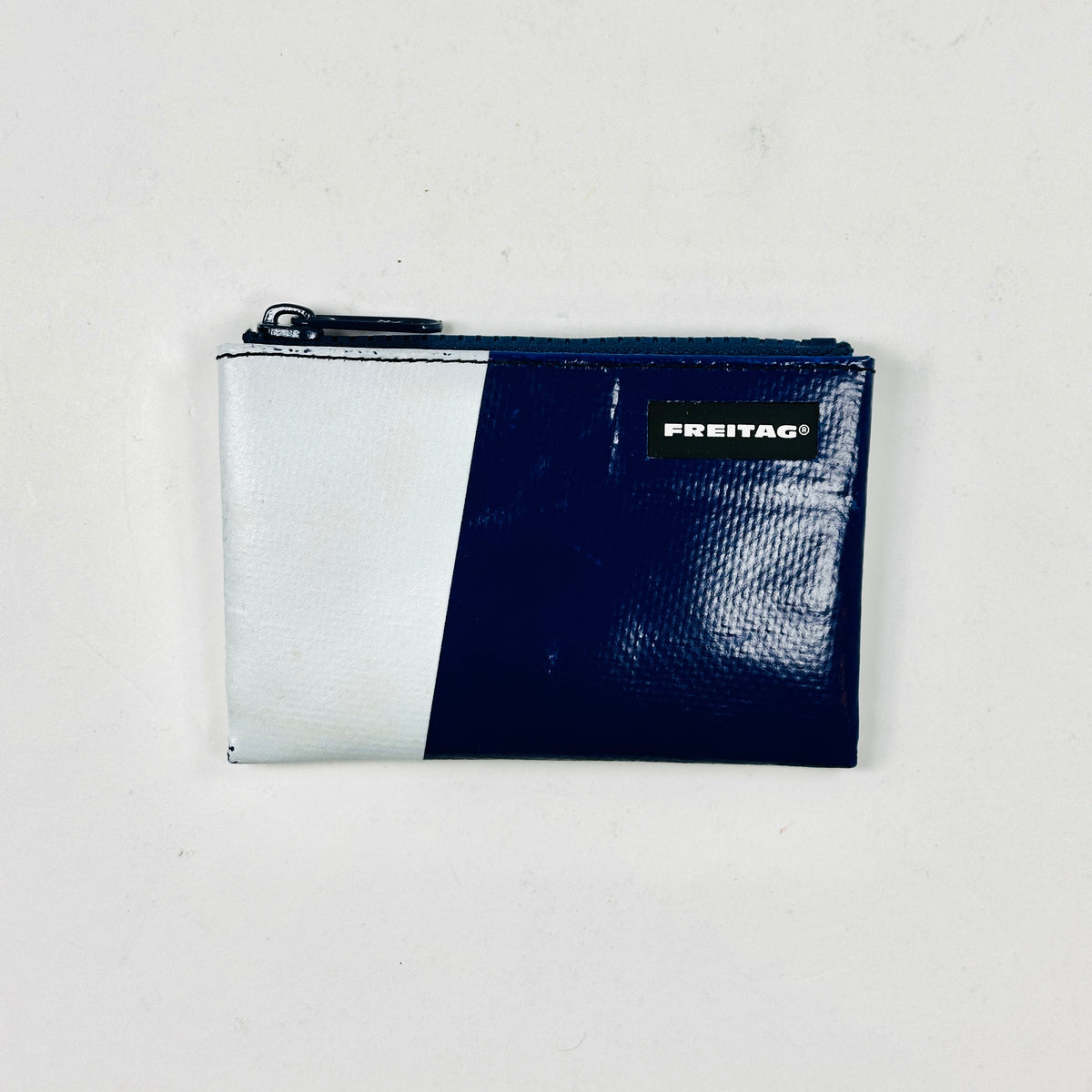 FREITAG F05 - Blair - Navy and White with Blue Zip