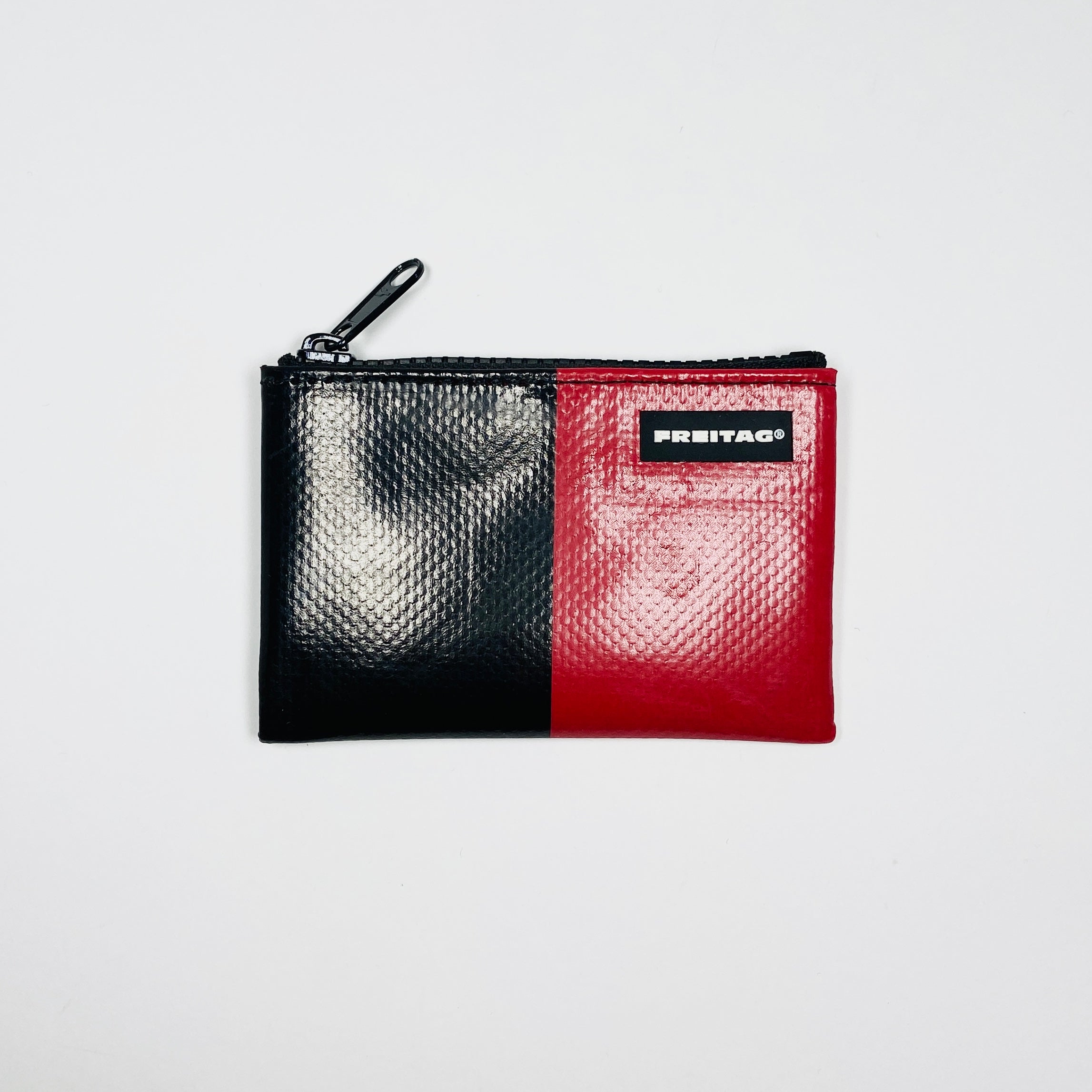 FREITAG F05 - Blair - Red and Black with Black Zip | UNITOM