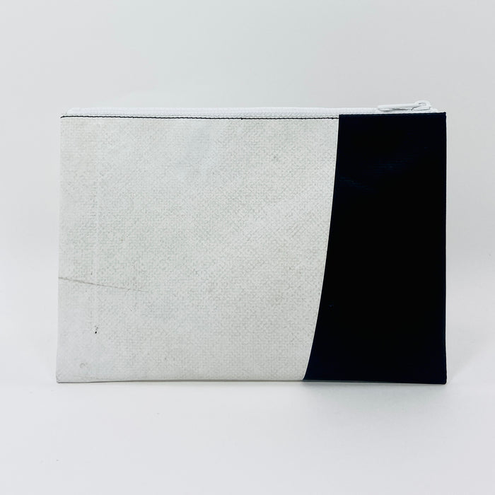 FREITAG F07 - Chuck - Black and White with White Zip