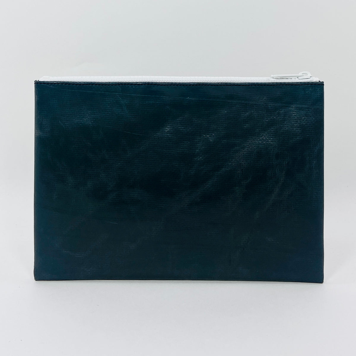 FREITAG F07 - Chuck - Grey with White Zip