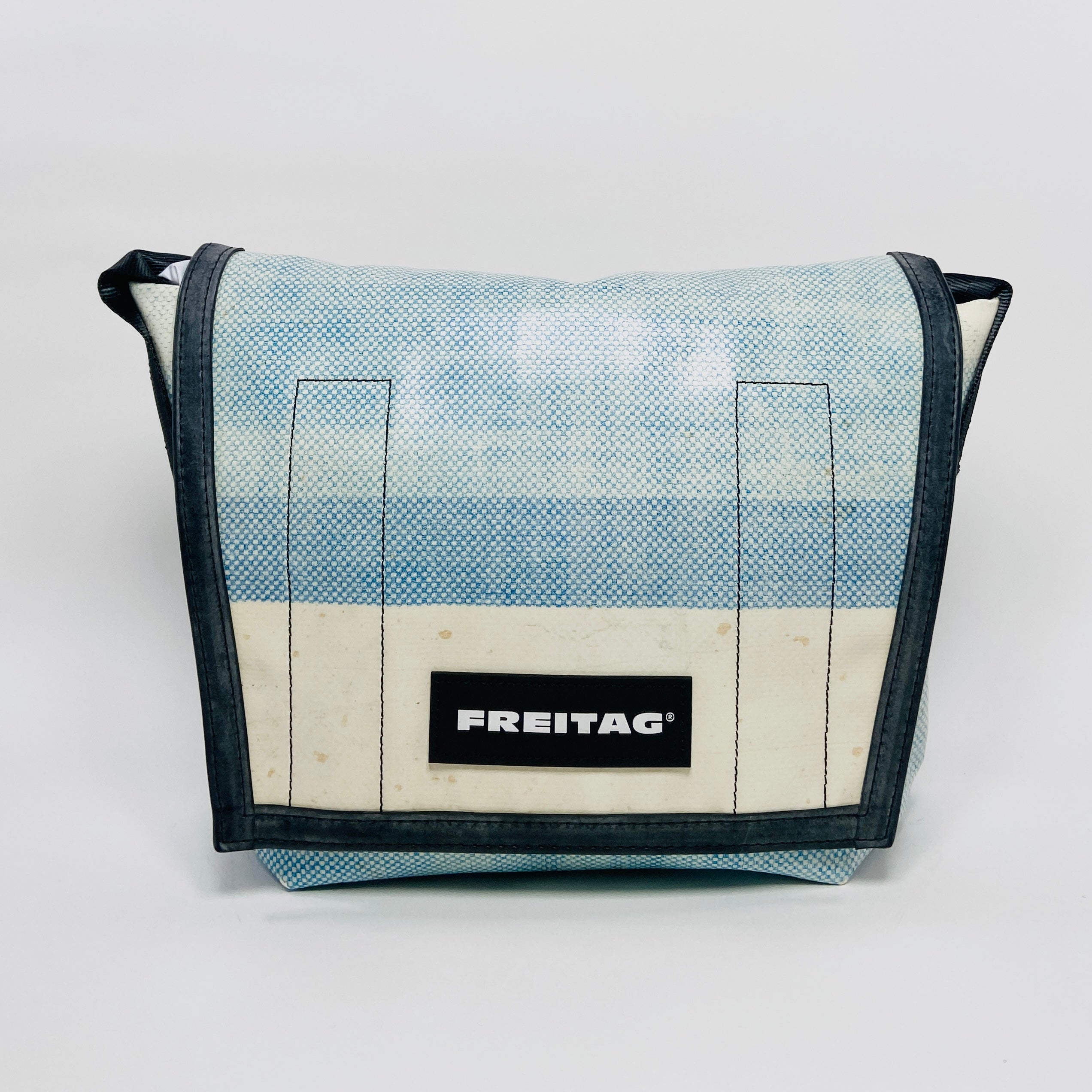 FREITAG F11 - Lassie - Blue and White – UNITOM