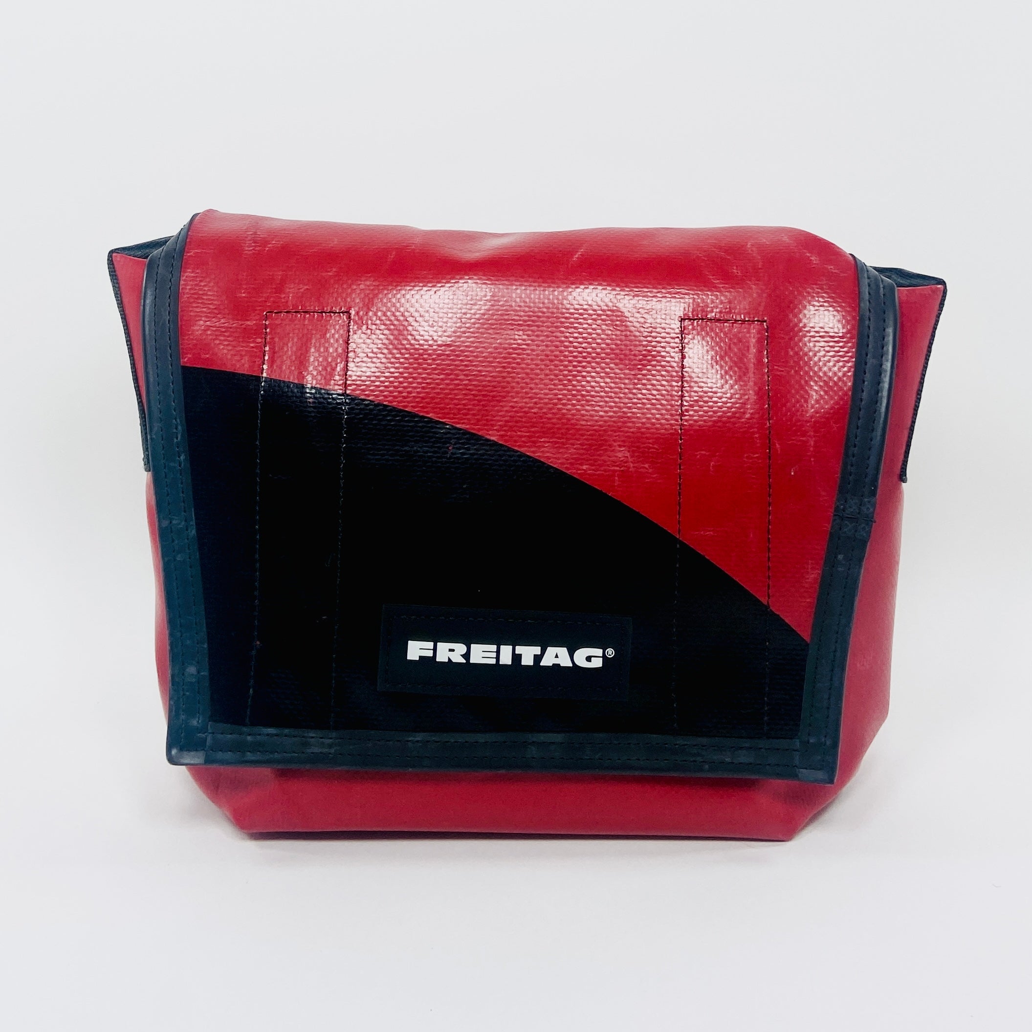 Freitag F11 Lassie Messenger Bag Classic S Red 20-1 | Cultizm