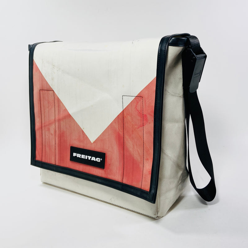 FREITAG F21 - Nightclub - White with Salmon Pink