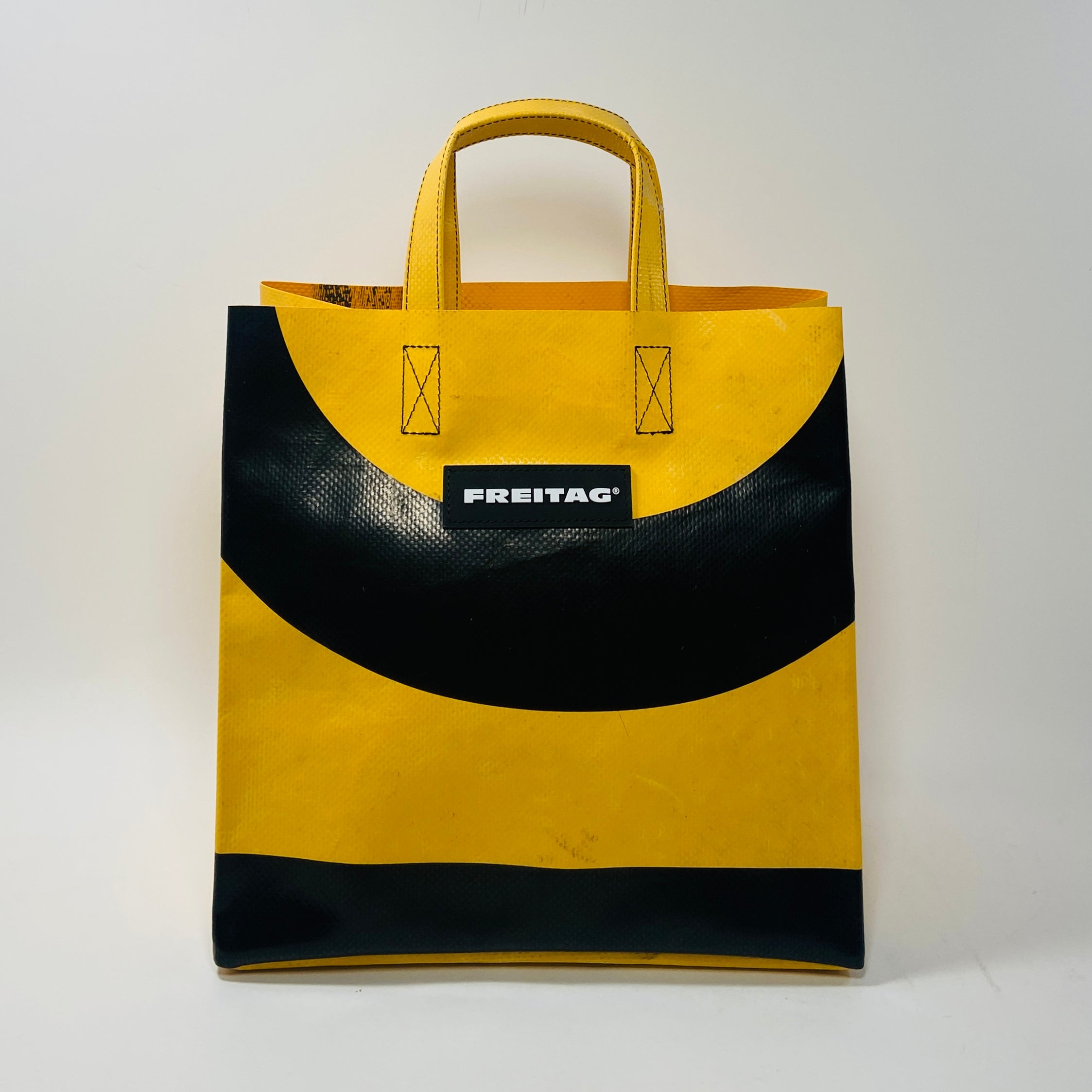 Black freitag bag hotsell