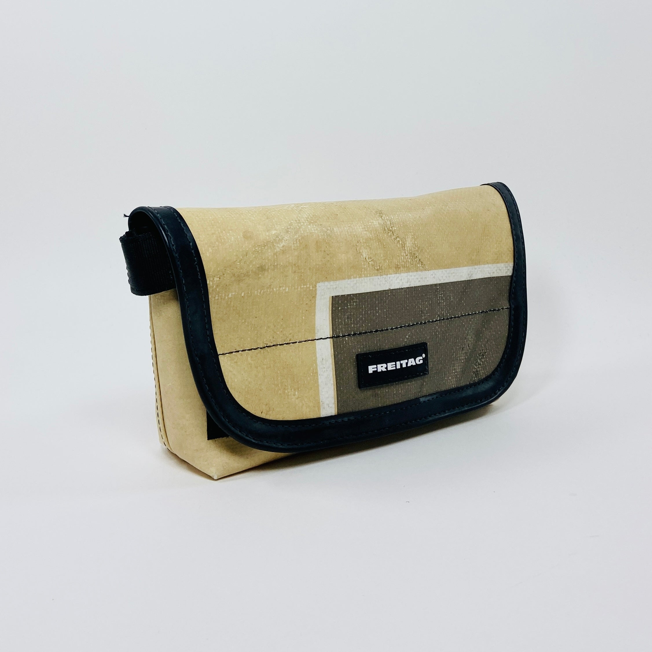 メーカー 一覧 FREITAG UNITOM – Brown and White Beige - Jamie - F40 バッグ