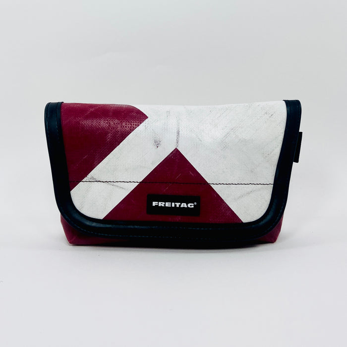 FREITAG F40 - Jamie - Burgundy Red with White