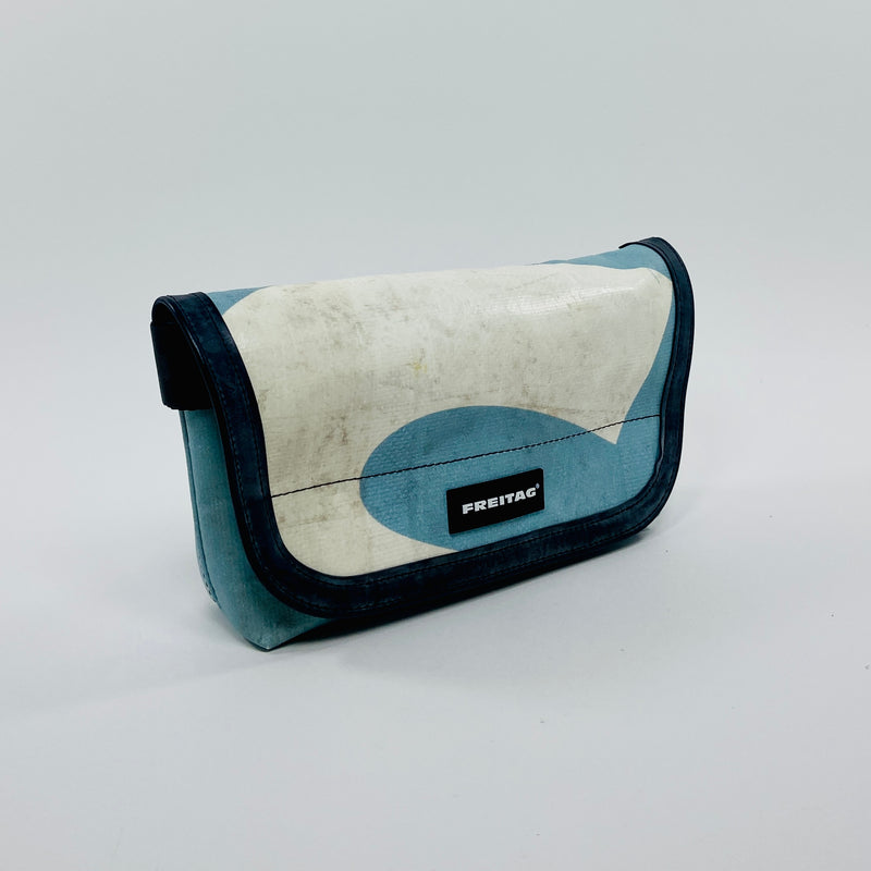 FREITAG F40 - Jamie - Light Blue and Off White