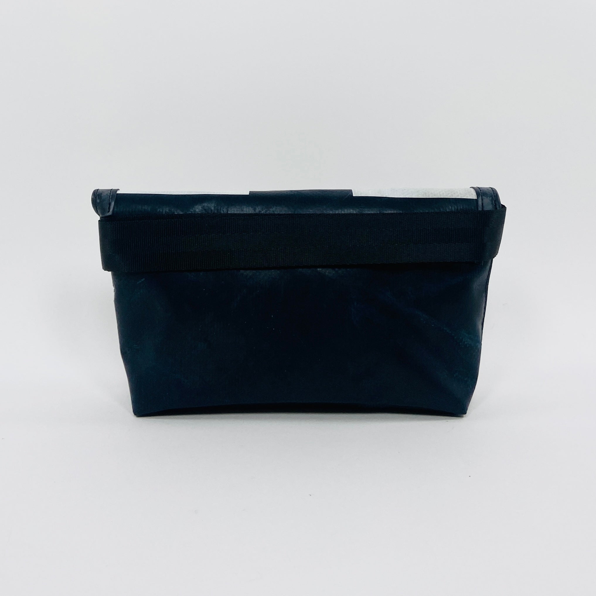 FREITAG F40 - Jamie - Midnight Blue with White – UNITOM