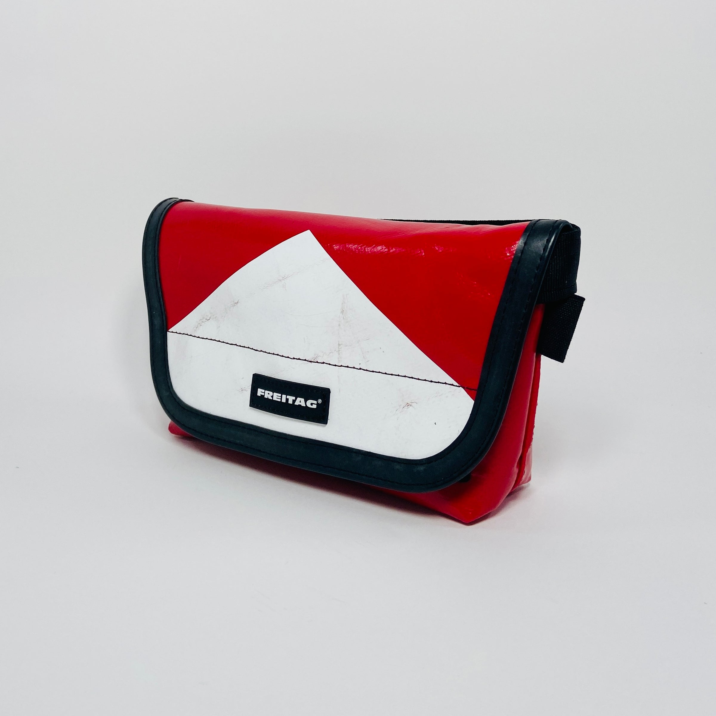 FREITAG F40 - Jamie - Red and White | UNITOM