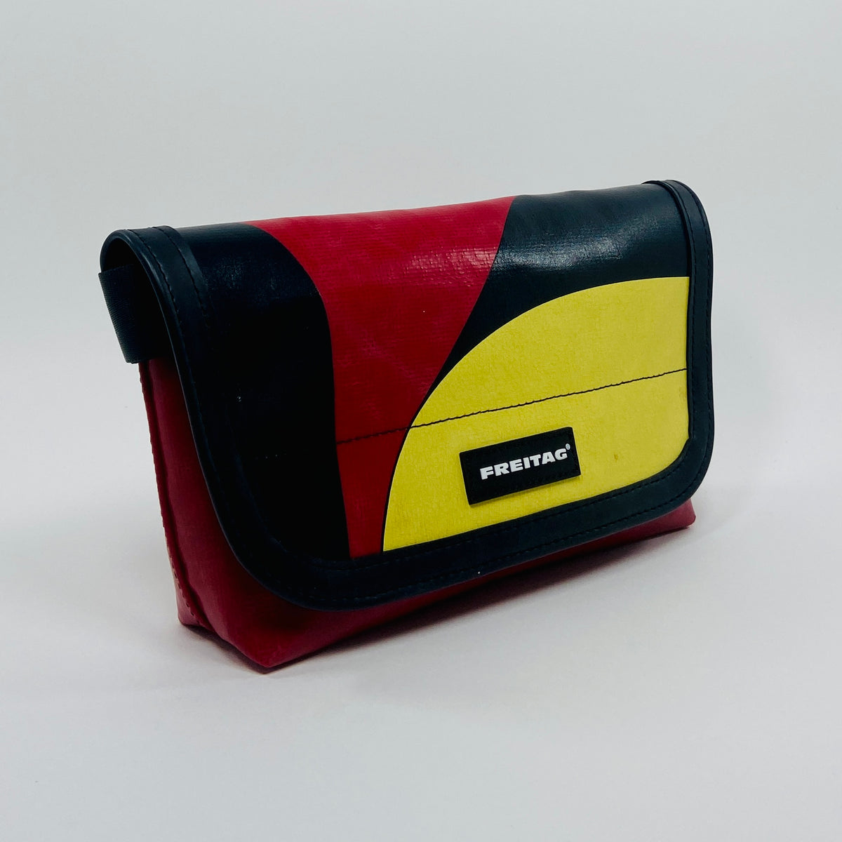 FREITAG F40 - Jamie - Red with Black and Yellow
