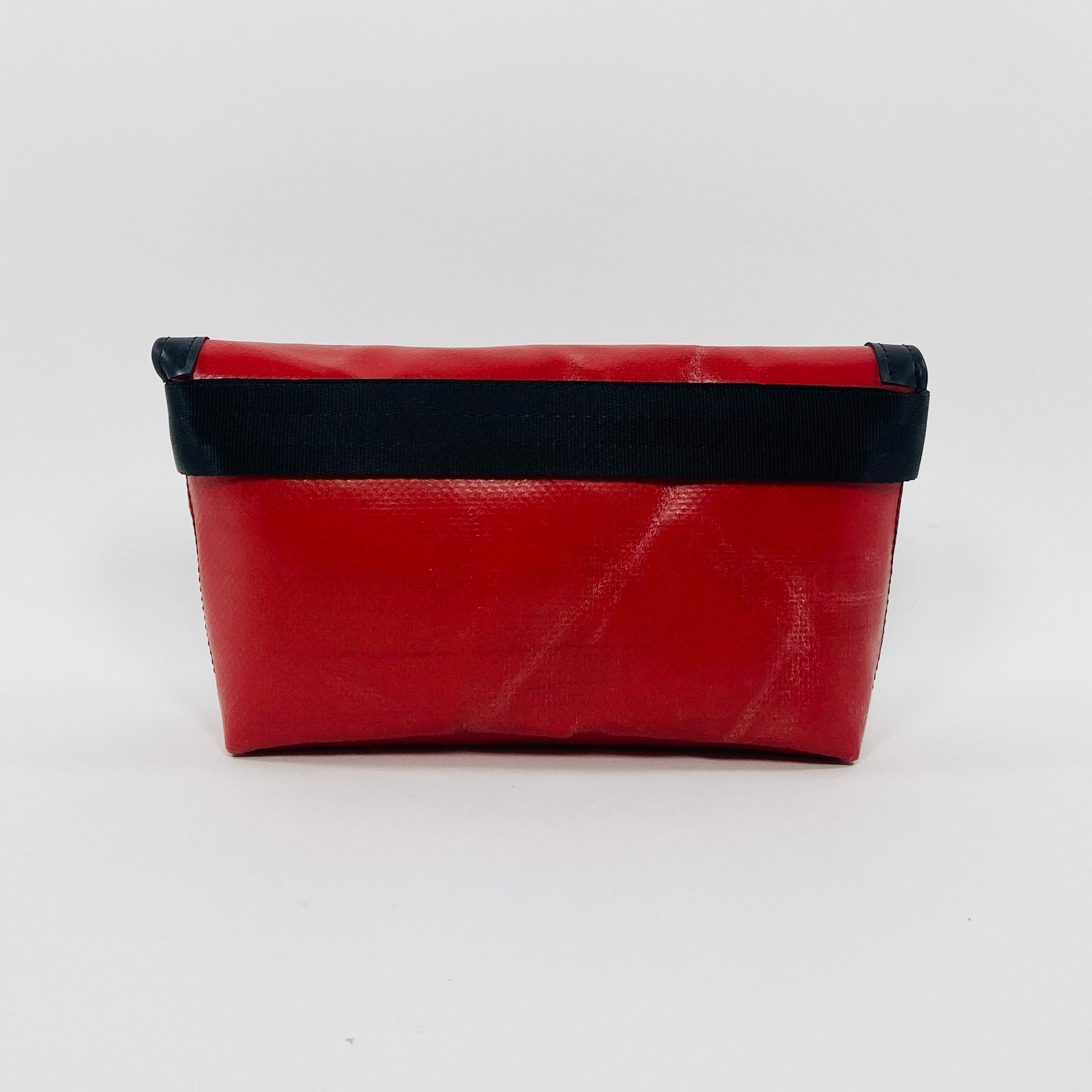 FREITAG F40 - Jamie - Red with White – UNITOM