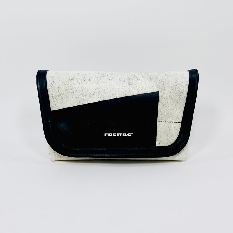 FREITAG F40 - Jamie - White and Black