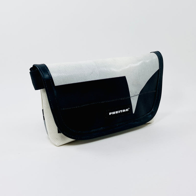 FREITAG F40 - Jamie - White with Black