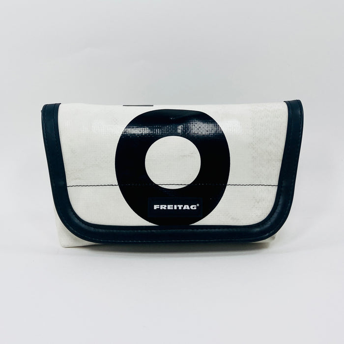 FREITAG F40 - Jamie - White with Black