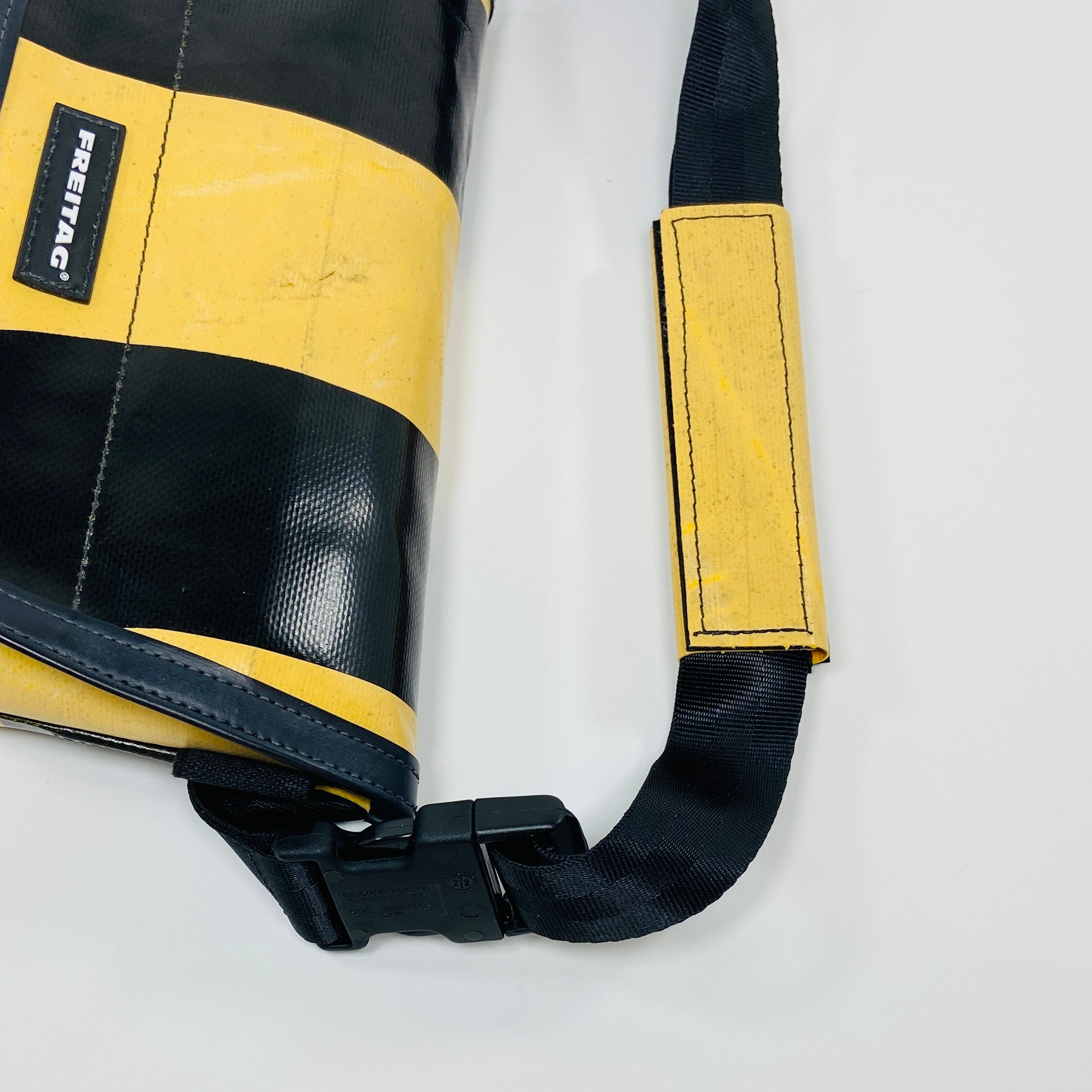 FREITAG F40 - Jamie - Yellow and Black – UNITOM
