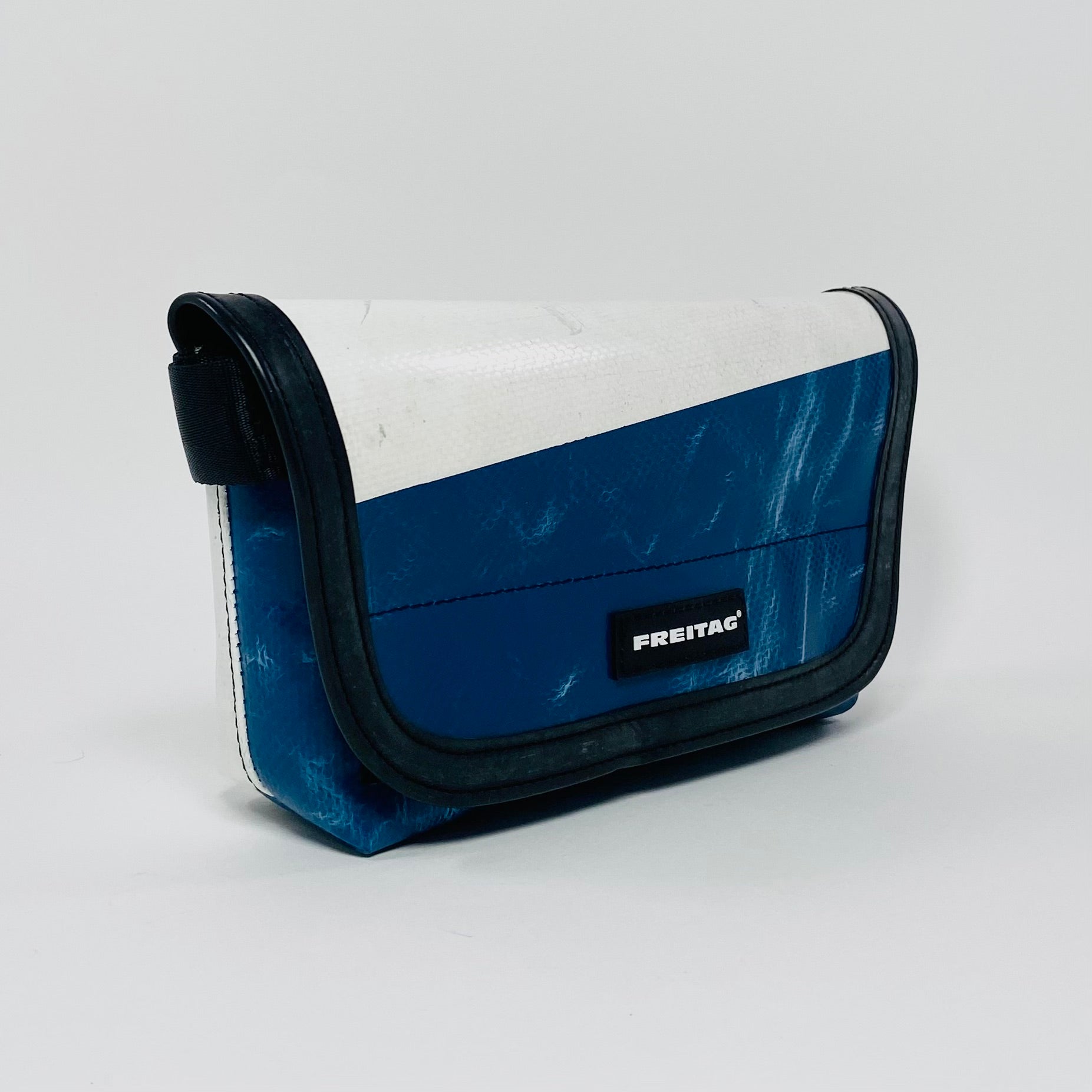 FREITAG F40 - Jamie - Blue and White | UNITOM