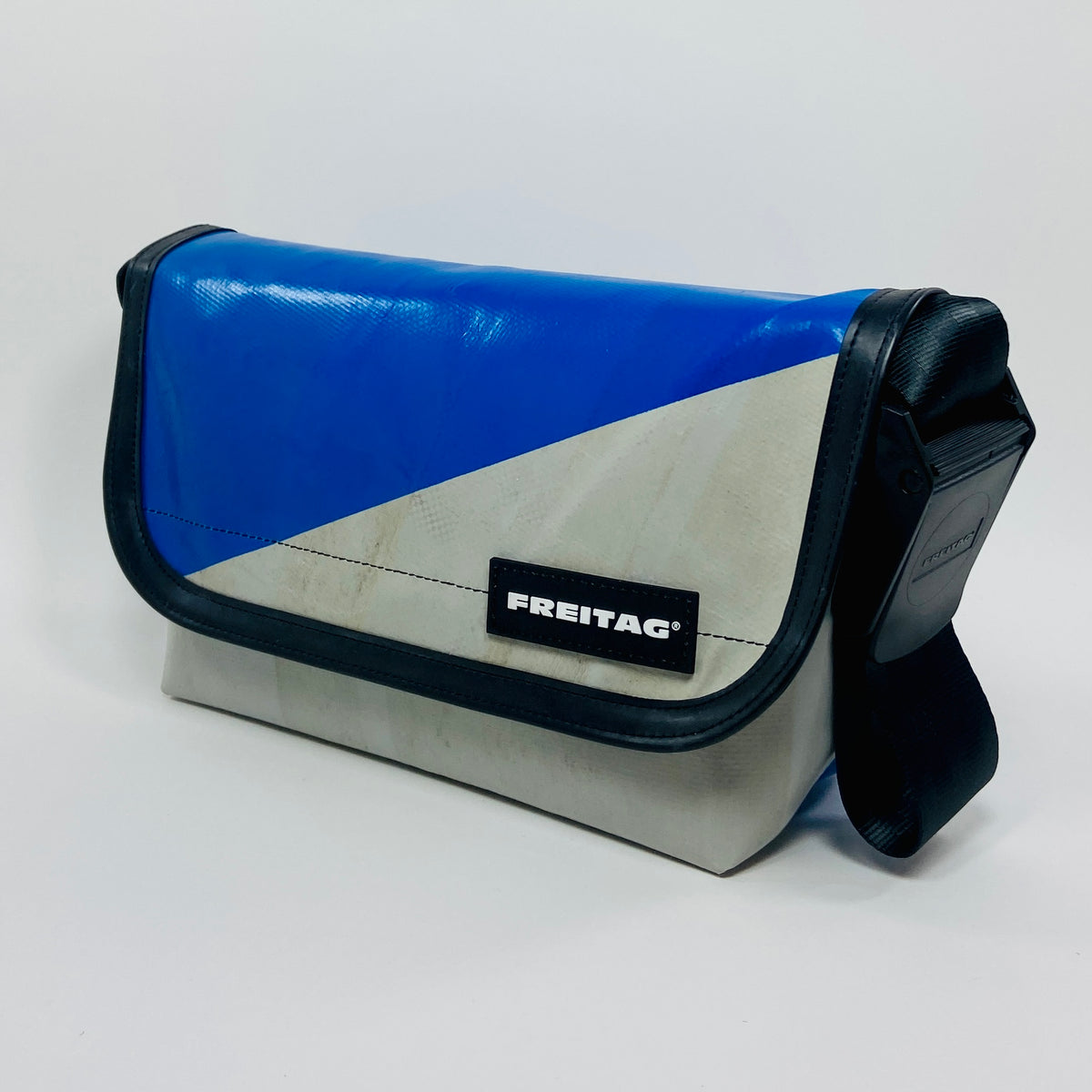 FREITAG F41 - Hawaii Five-0 - Blue and Grey