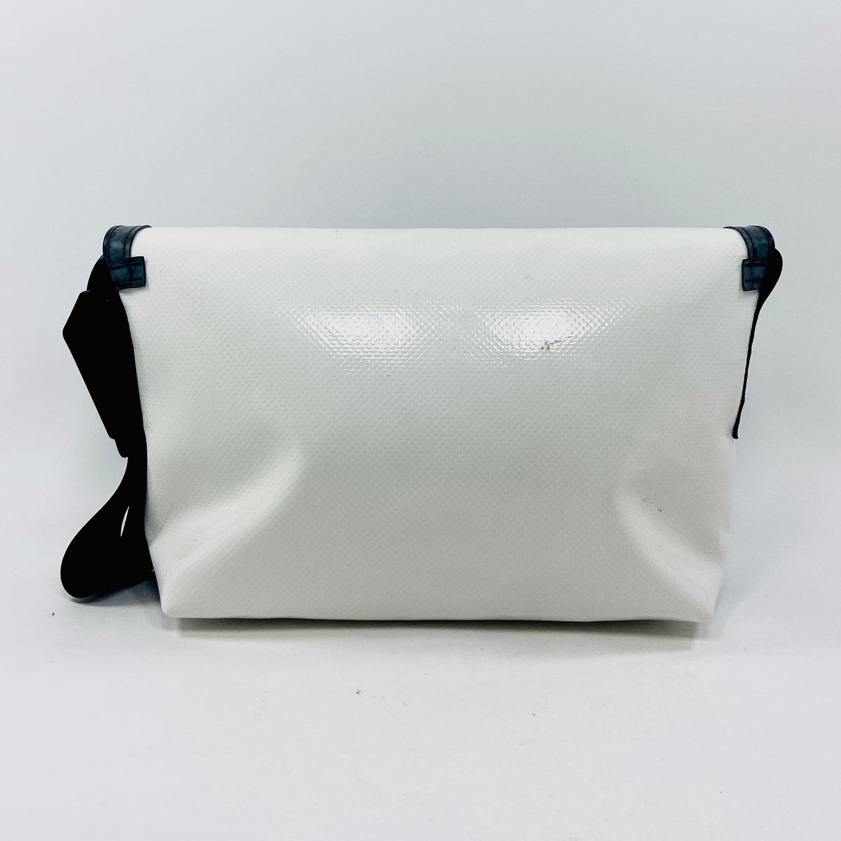 FREITAG F41 - Hawaii Five-0 - White with Blue