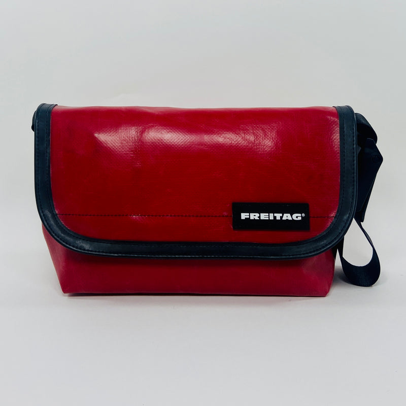FREITAG F41 - Hawaii Five-0 - Red