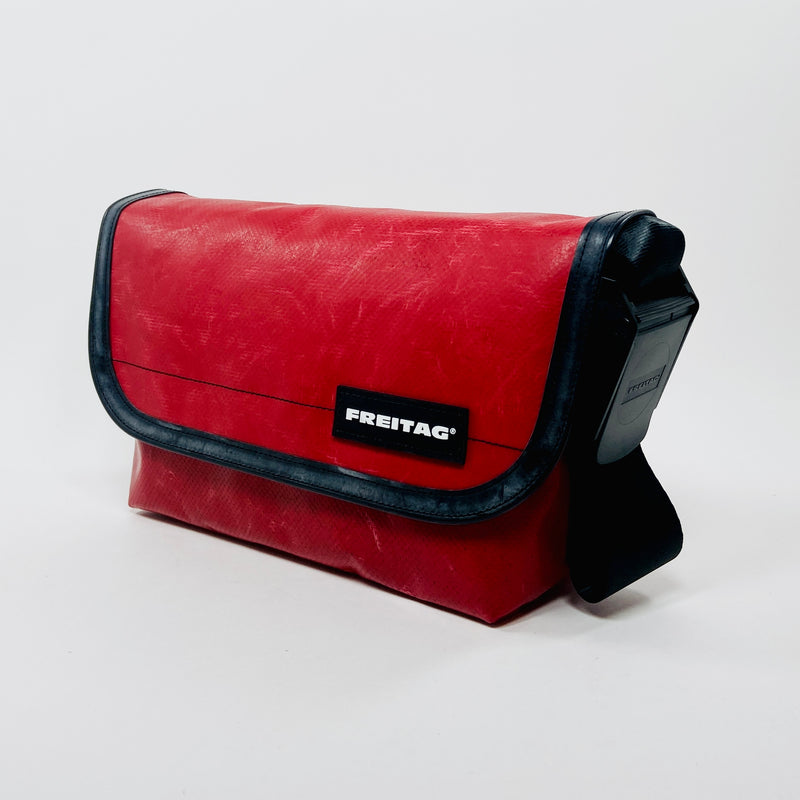 FREITAG F41 - Hawaii Five-0 - Red