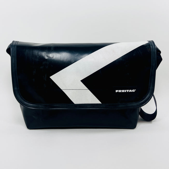 FREITAG F42 - Surfside 6 - Black with White