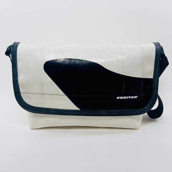 FREITAG F42 - Surfside 6 - White with Black