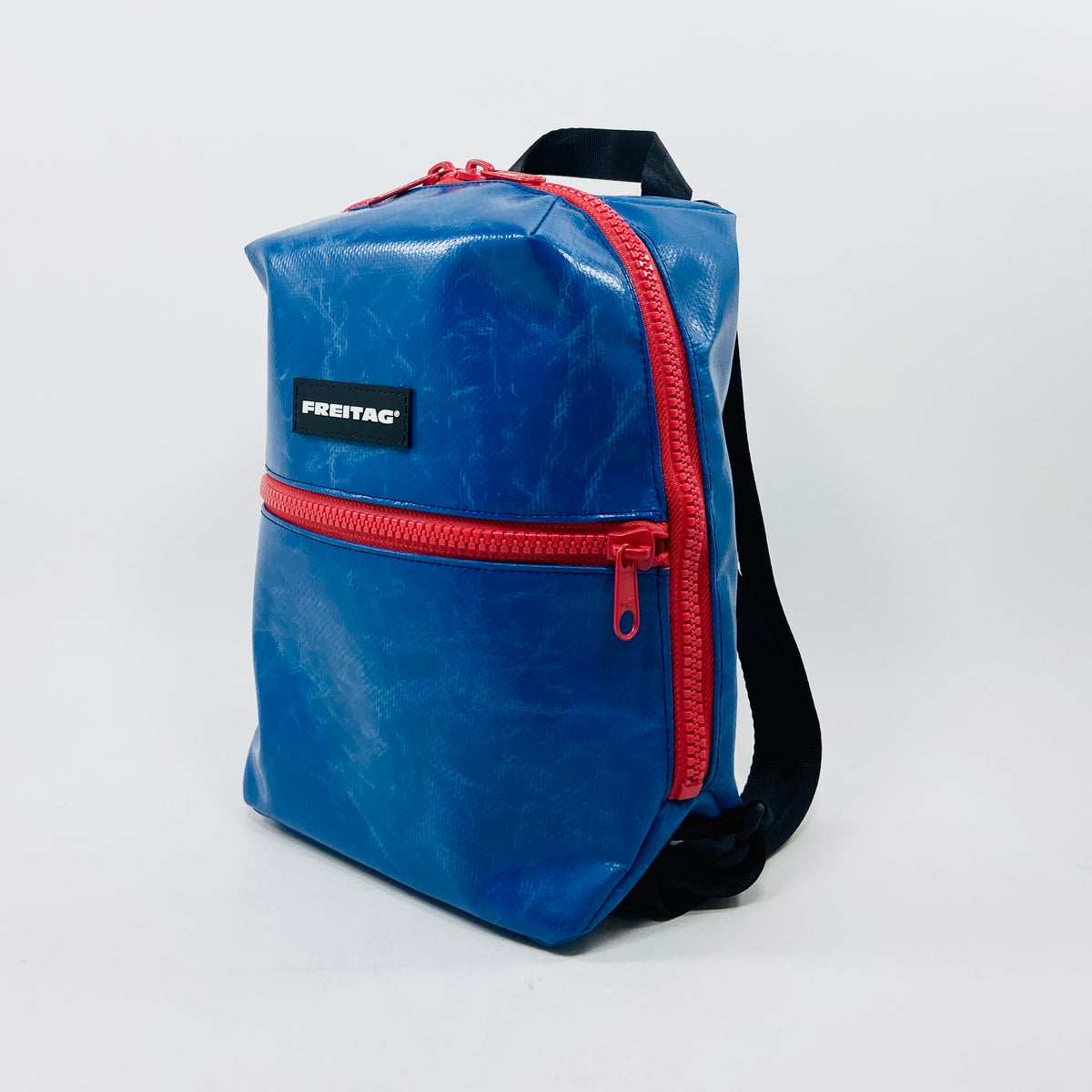 FREITAG F44 - Walter - Blue with Red Zips