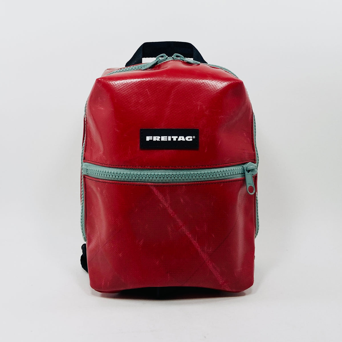 FREITAG F44 - Walter - Red with Mint Zips