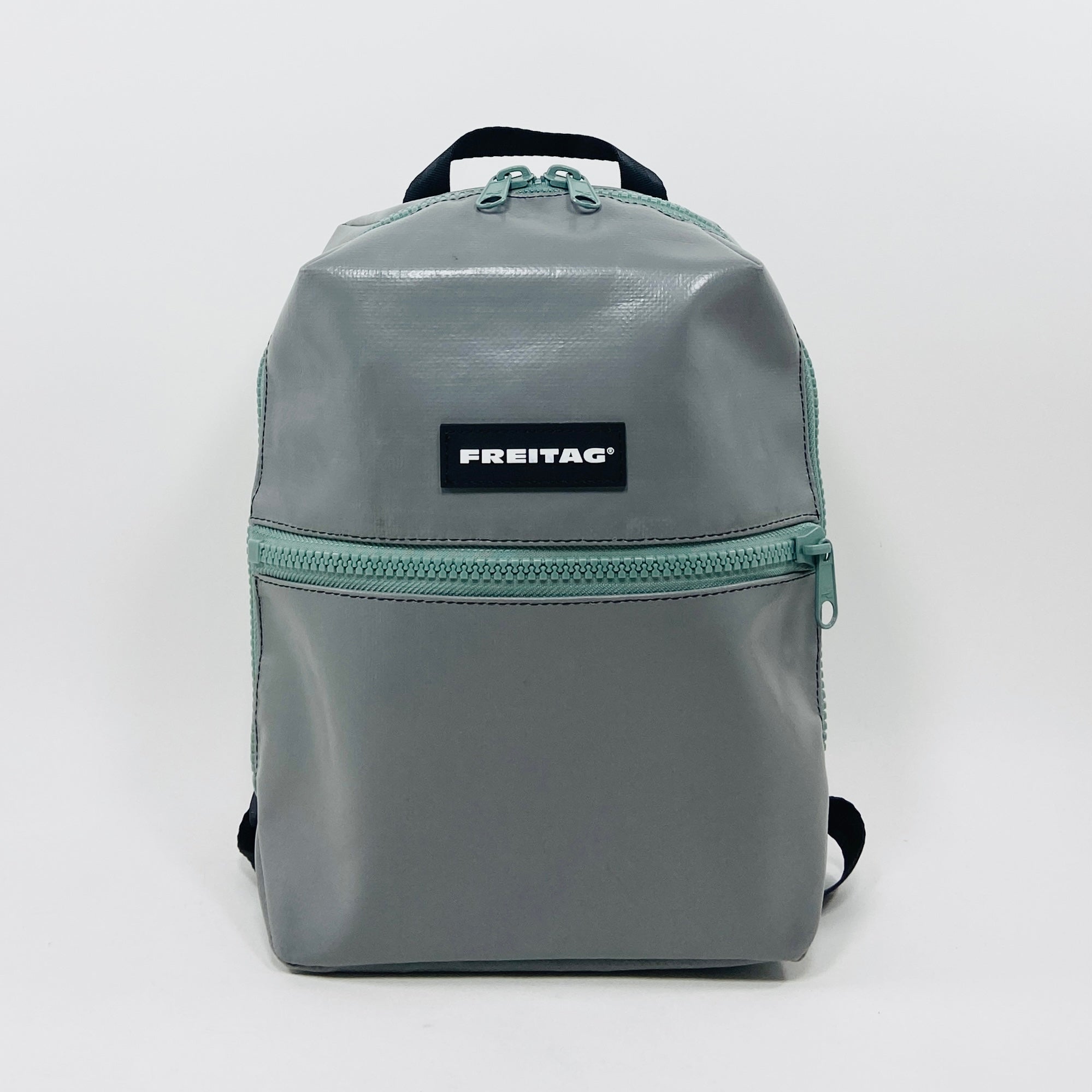 FREITAG シルバー バックパック　F44 FREITAG F44 - Walter - Silver with Mint Zips – UNITOM