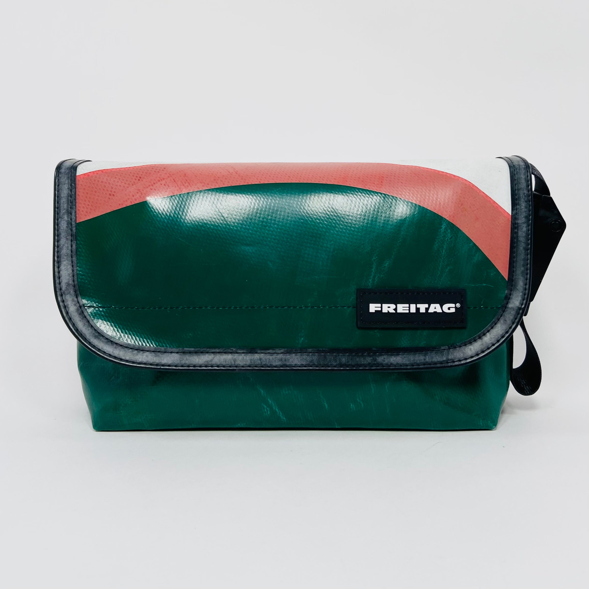 FREITAG F41 - Hawaii Five-0 - Dark Green, White and Red | UNITOM
