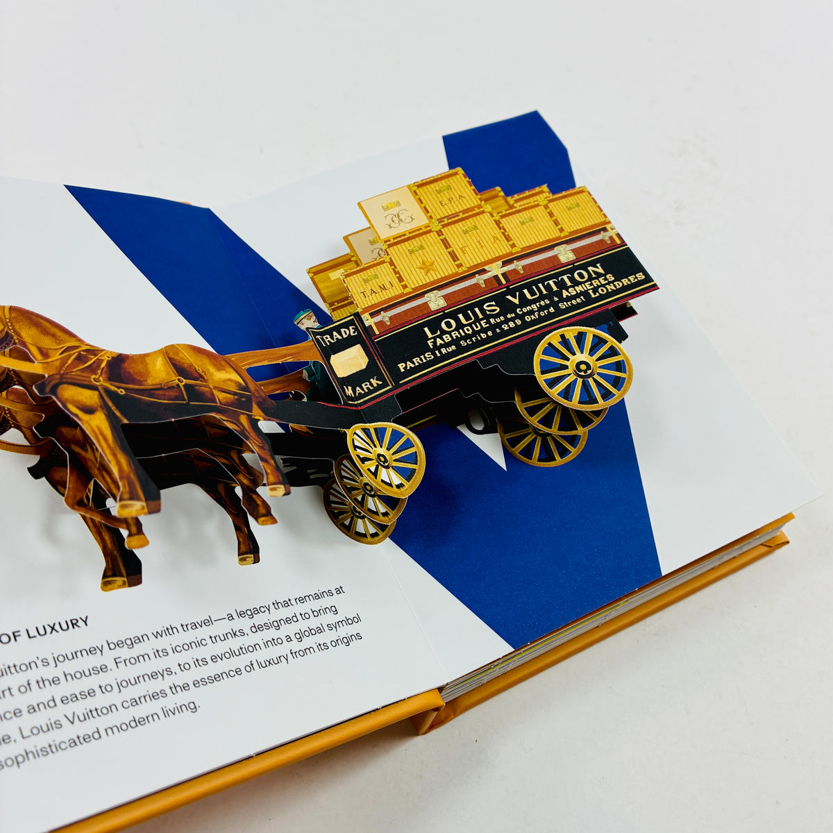 Fashion Unfolded - Pop-Up Louis Vuitton