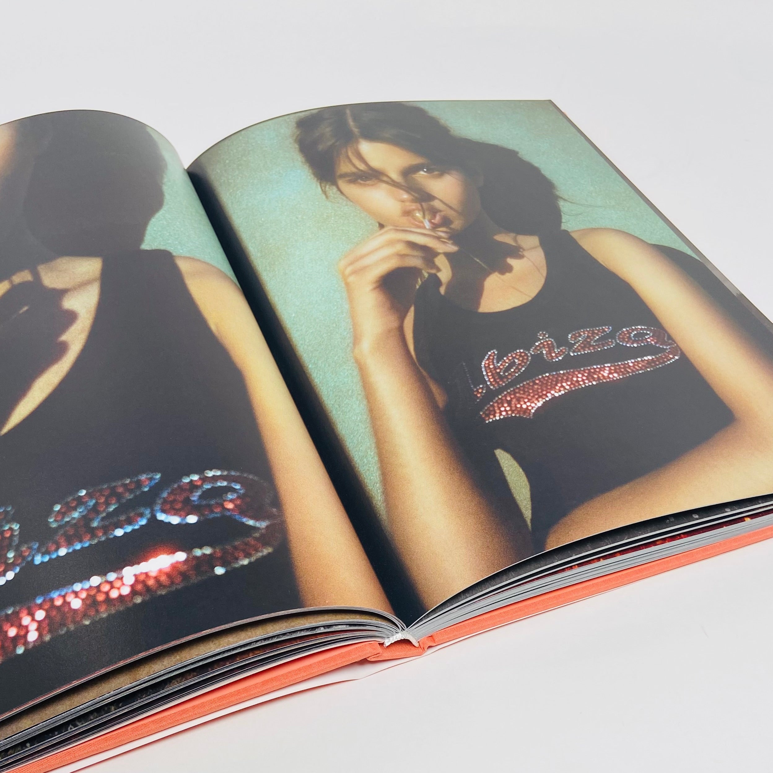 Kate Bellm - La Isla (Mirage Edition #1) – UNITOM