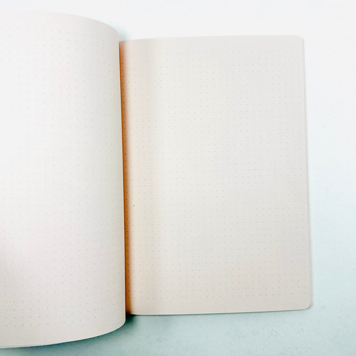 Midori Notebook A5 - Pink Dot Grid