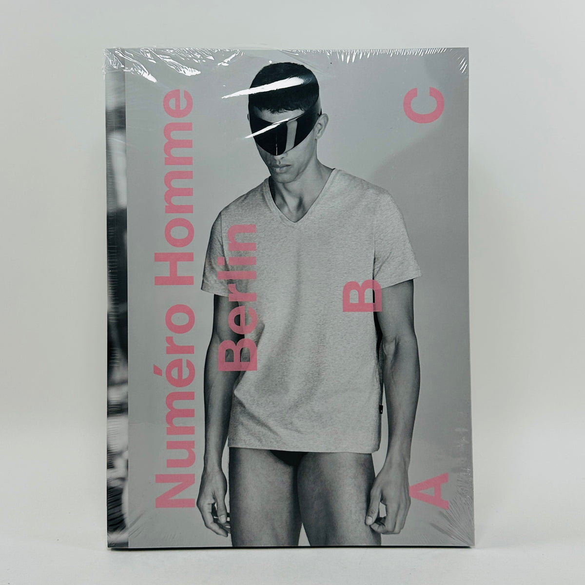 Numero Homme Berlin #22 - Spring/Summer 2025