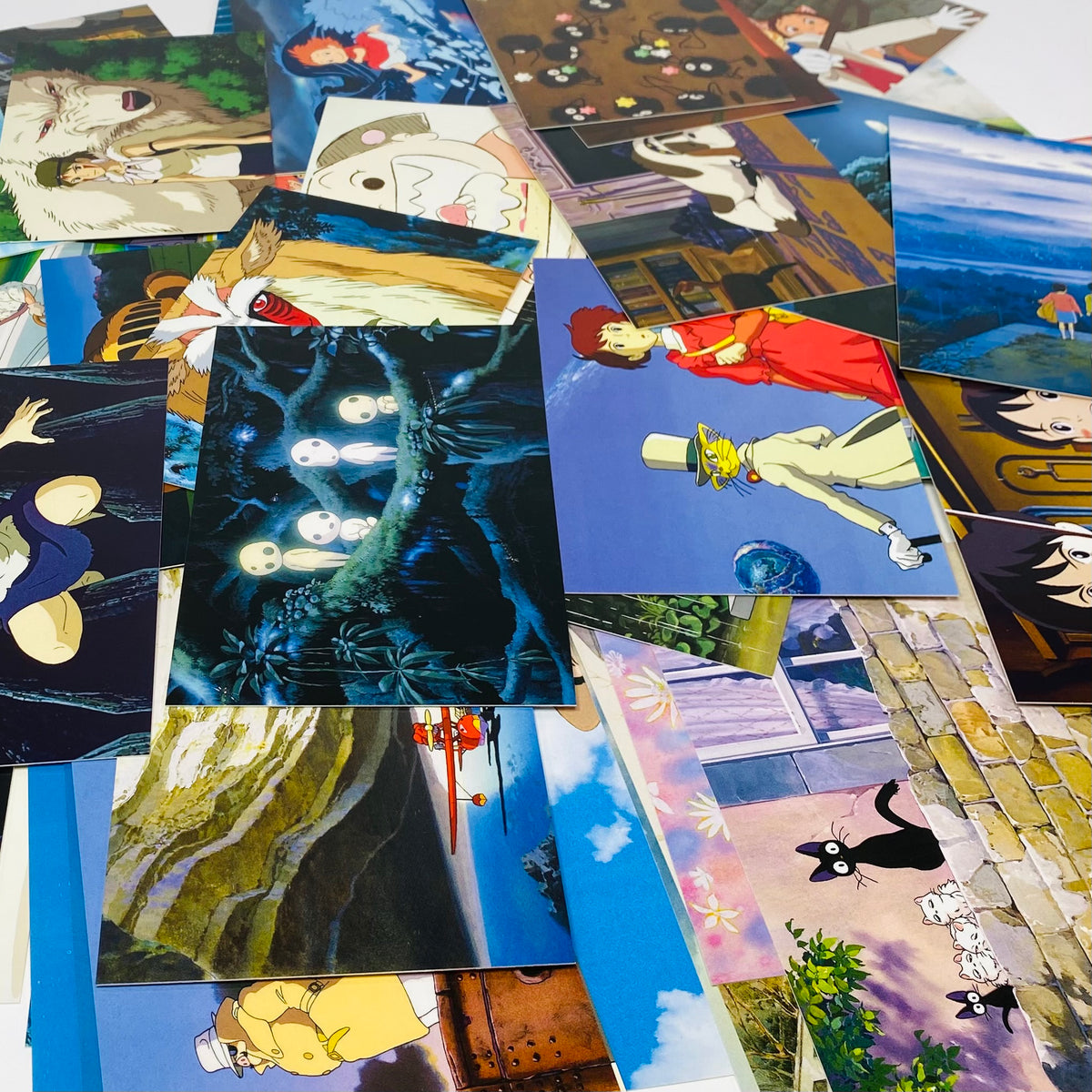 Studio Ghibli - 100 Collectible Postcards