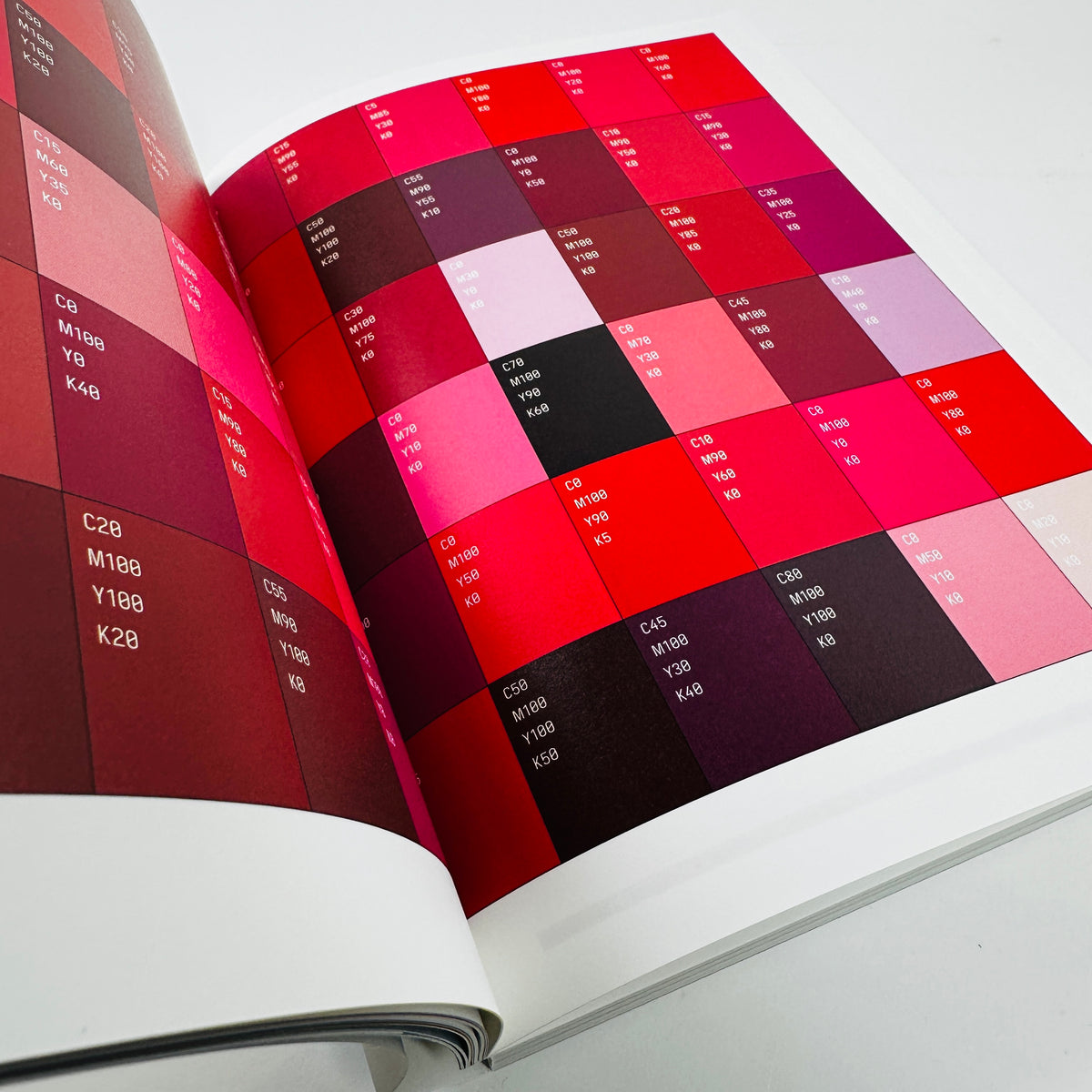 The Color Trio - Play with Red Yellow & Blue