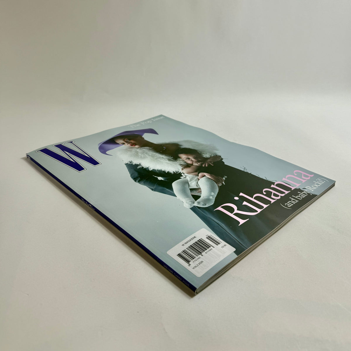 W #3/2026 -  The Pop Issue - Rihanna