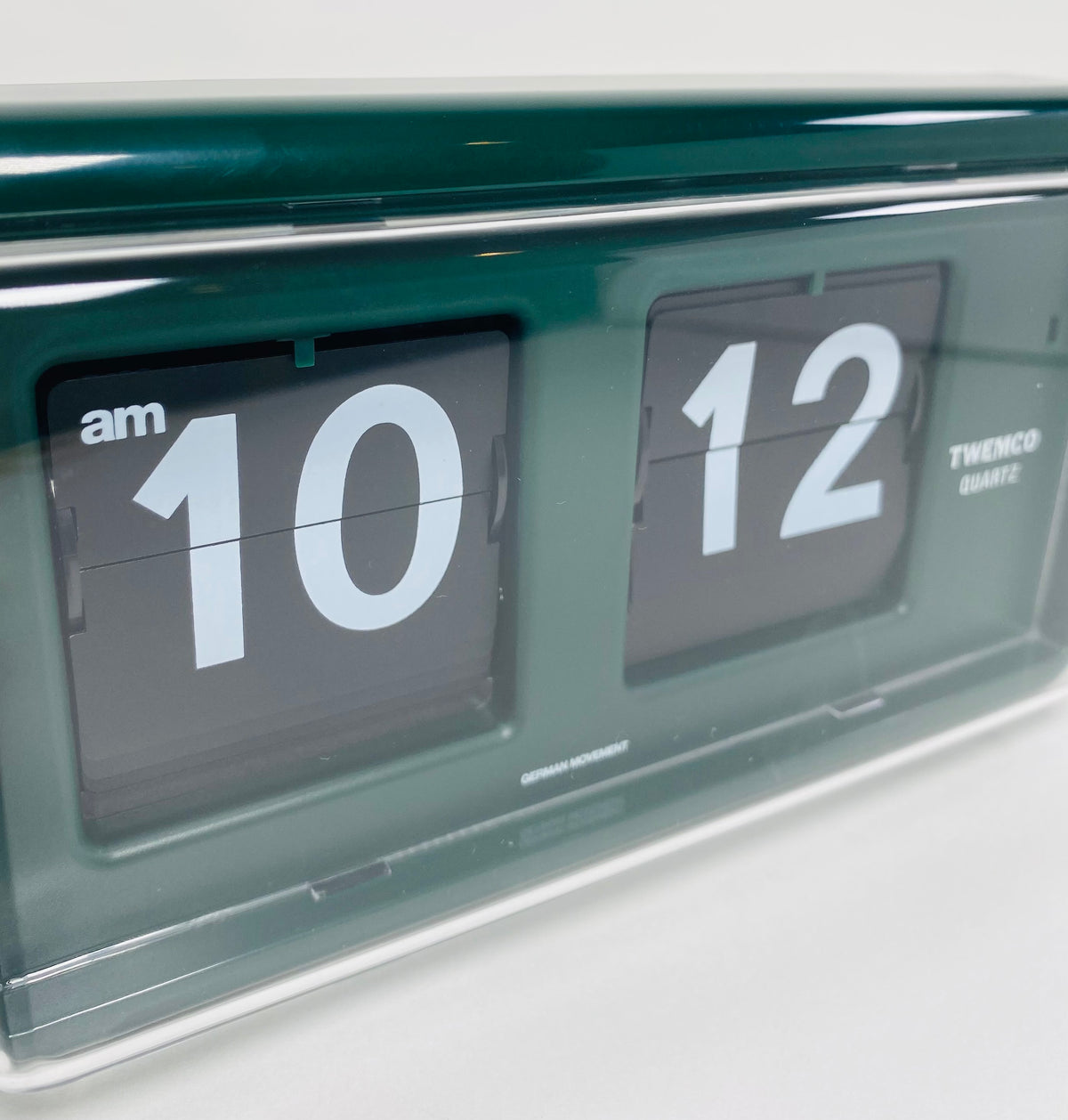 TWEMCO Flip Clock QT-30 Green